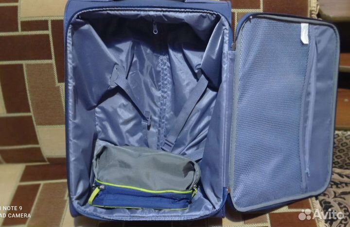 Чемодан на колесах