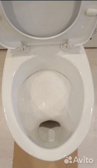 Унитаз от застройщика новый
