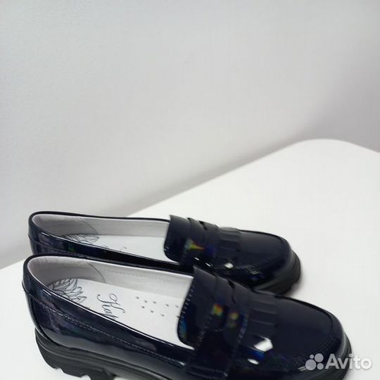 Ботинки зимние для девочки. Размер 35,34,33,32,31