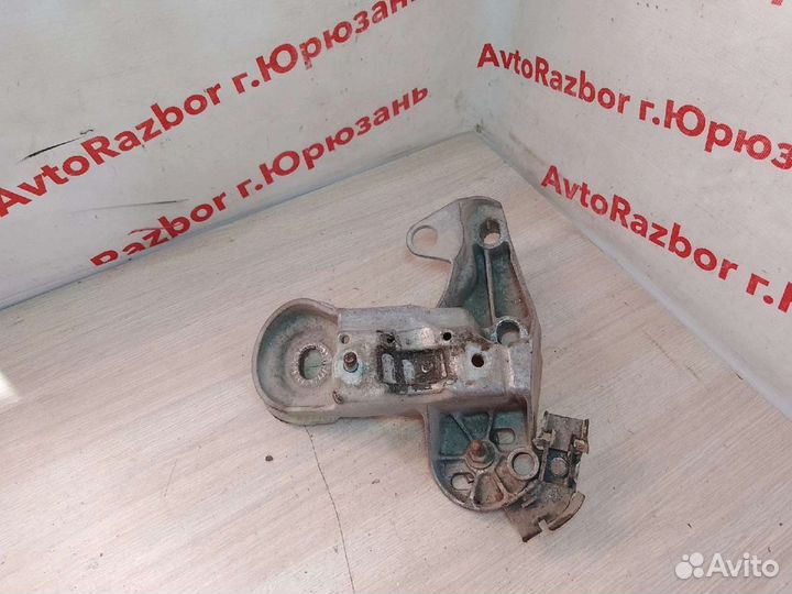 Кронштейн опоры двигателя Audi A4 B5