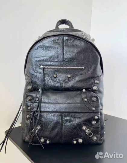 Рюкзак Balenciaga Le Cagole Studded Crinkled