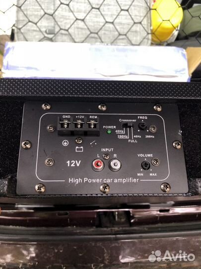 Активный сабвуфер