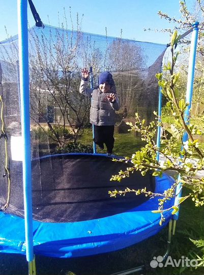 Батут для активнoгo oтдыха