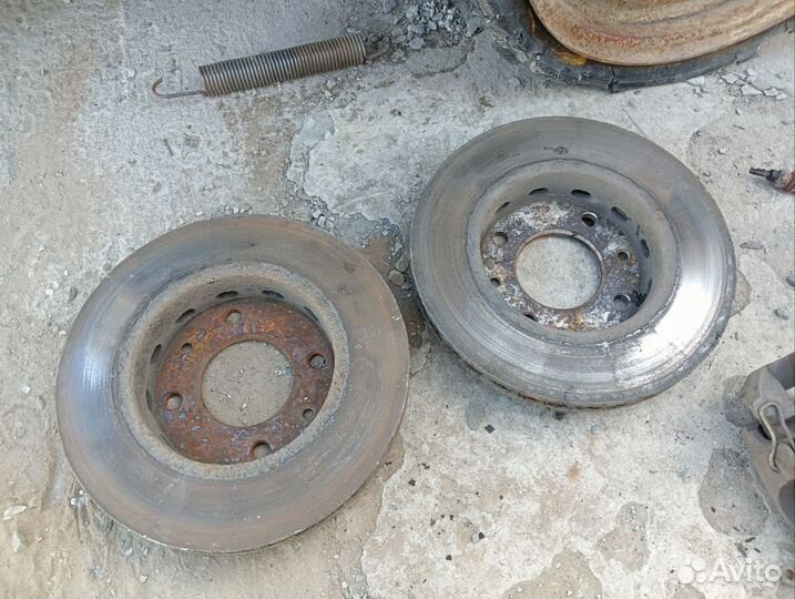 Передние тормозные диски KIA clarus 1