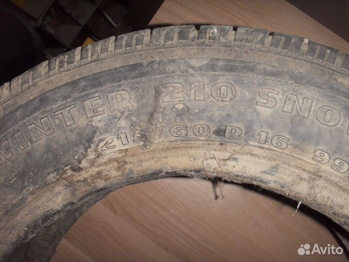 Pirelli Winter 210 Snowsport 215/60 R16