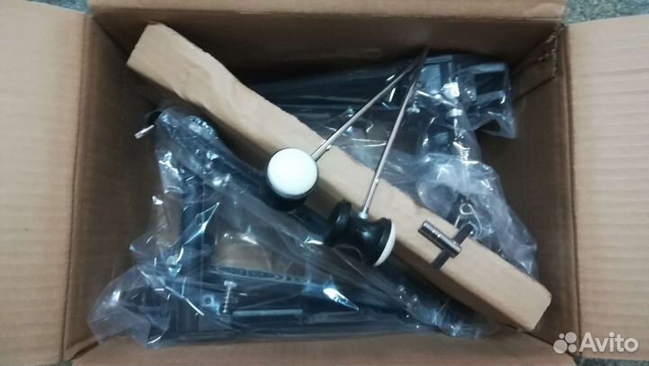 Педаль-кардан для бас-барабана Rolling Rock