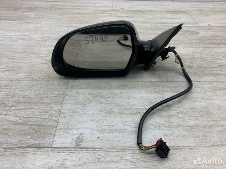 Зеркало двери переднее левое Audi A4 универсал