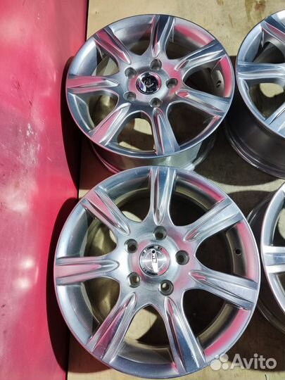 Диски новые K&K Alatau 6.5jx R15 5X114.3 -67.1