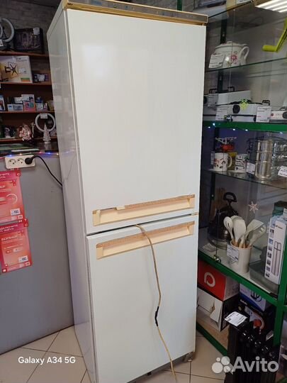 Холодильник бу stinol