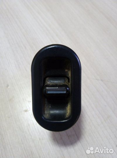 Кнопки стеклоподъемника Daewoo Nexia седан 1 2006