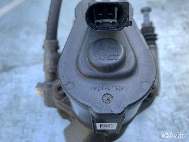 Суппорт задний правый Audi Q3 VW Tiguan Passat