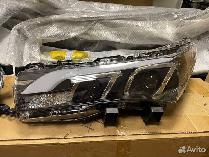 Toyota Corolla 2012-2016 фары стиль Mercedes B4CB9