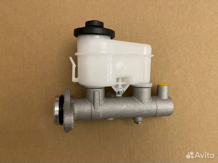 Главный торм/цил.Corolla/Sprinter AE100/111 и др