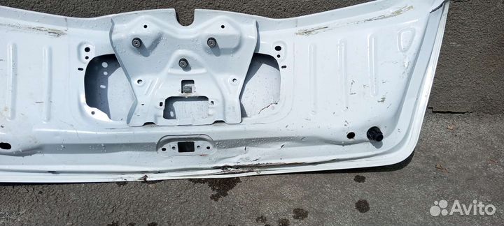 Крышка багажника рено сандеро