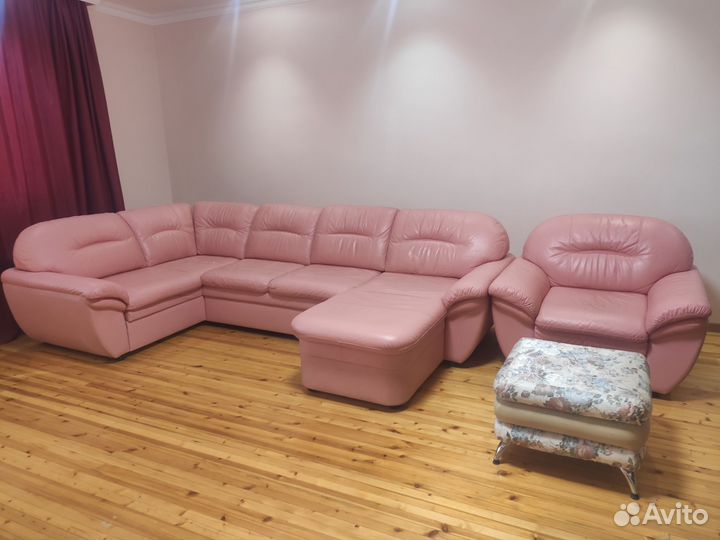 Кожаный угловой диван бу