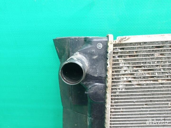 Радиатор охлаждения двигателя Toyota Corolla 150