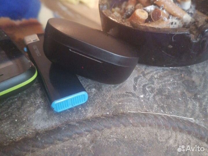 Беспроводные наушники новые