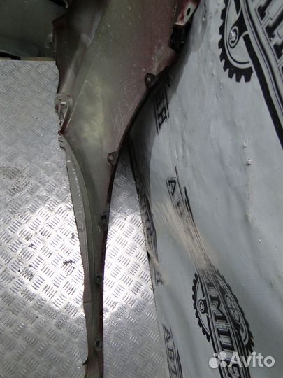 Крыло переднее Toyota Sienna 2 2005 3.3