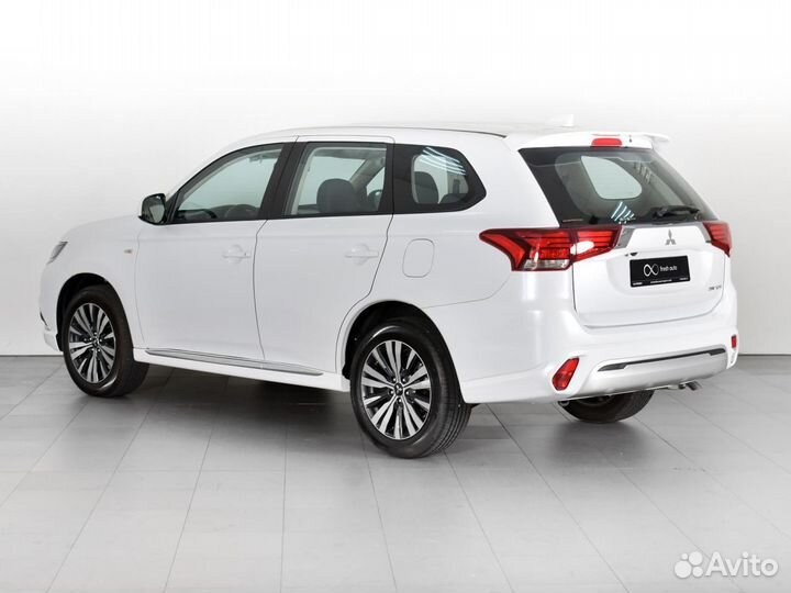 Mitsubishi Outlander 2.0 CVT, 2022, 159 км