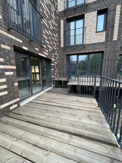 4-к. квартира, 117 м², 1/3 эт.