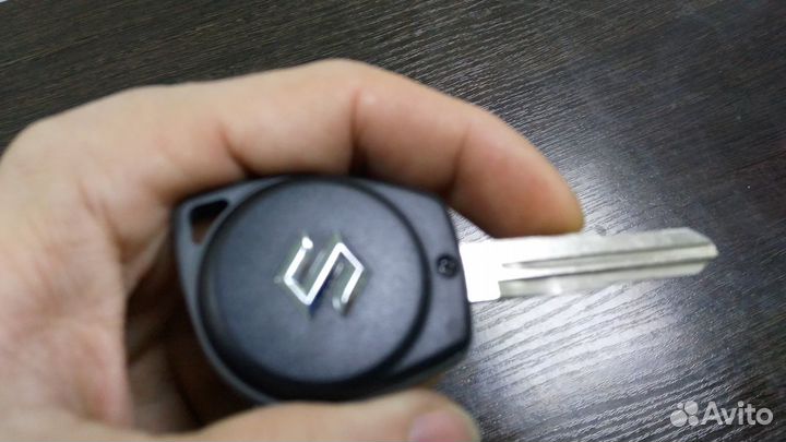 Ключ Сузуки на 2 кнопки