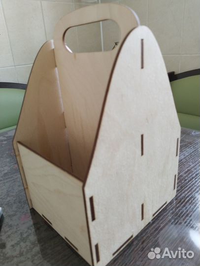 Деревянный подарочный ящик для бутылок