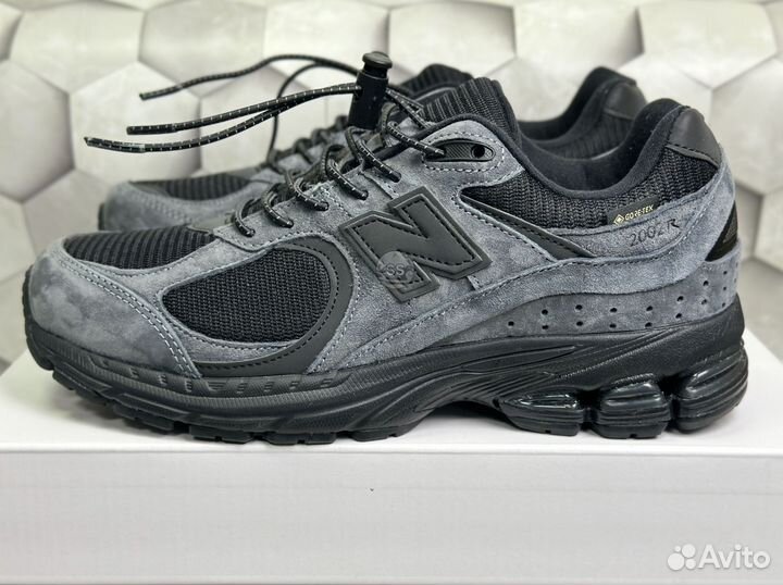 Кроссовки New Balance 2002R Gore-Tex черные