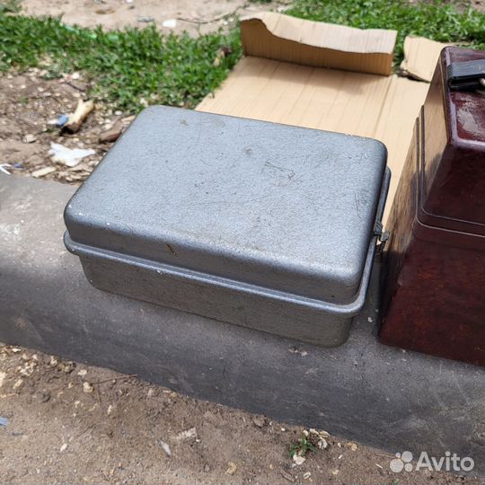 Мегаомметр, Приборы