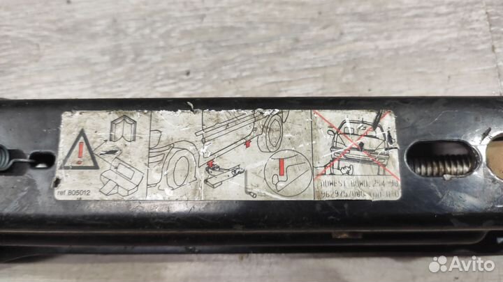 Домкрат пежо оригинал