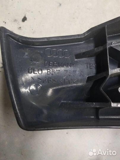 Накладка 8E0857785A