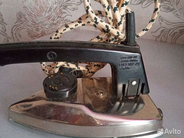 Утюг дорожный