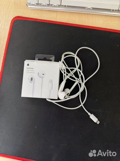 Наушники apple earpods lightning
