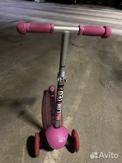 Детский светящийся самокат с 1 года до 4 лет