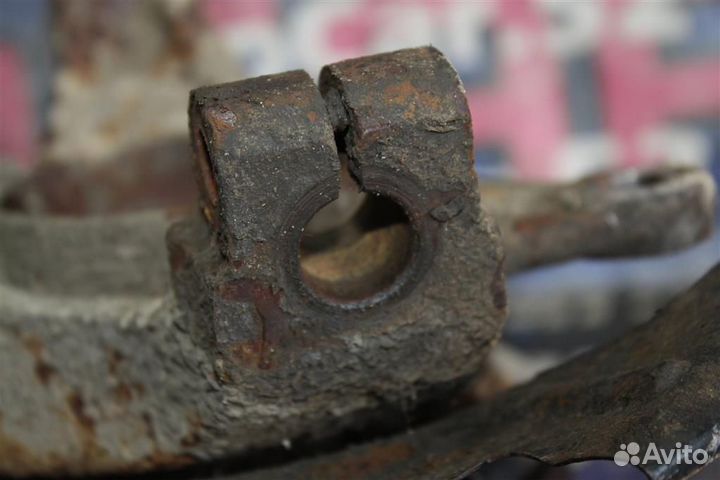 Кулак поворотный передний левый Киа Соул