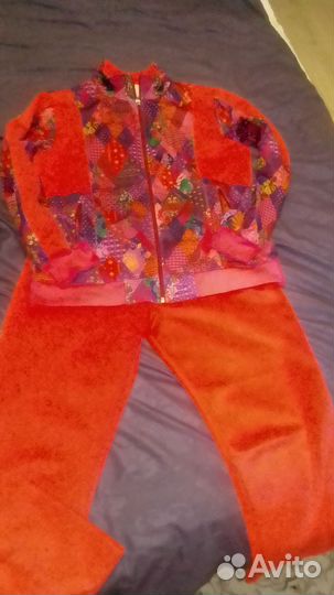 Спортивный костюм женский