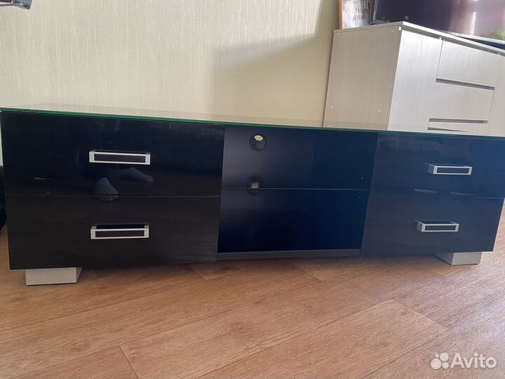 Комод под тв