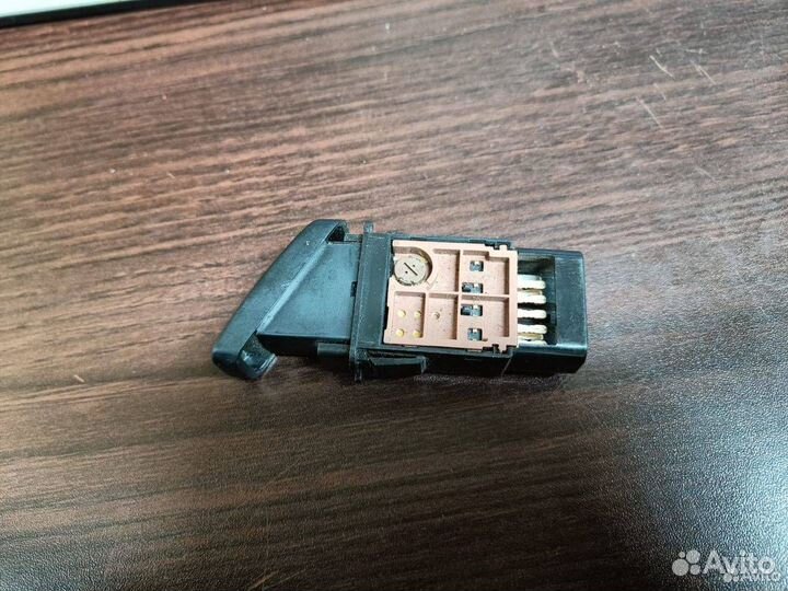 Кнопка аварийной сигнализации Mazda 323 153132