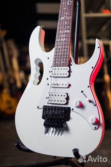 Электрогитара Ibanez jemjr-WH