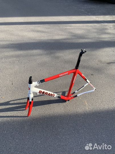 Шоссейные и трековые рамы(фреимсет) сталь,карбон