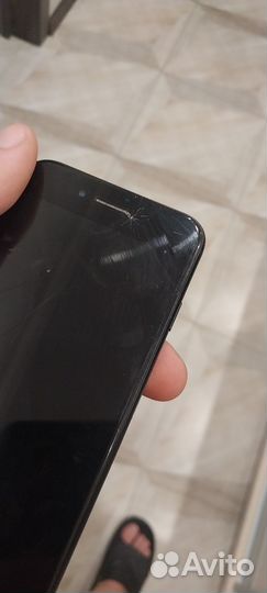 iPhone SE (2020), 64 ГБ