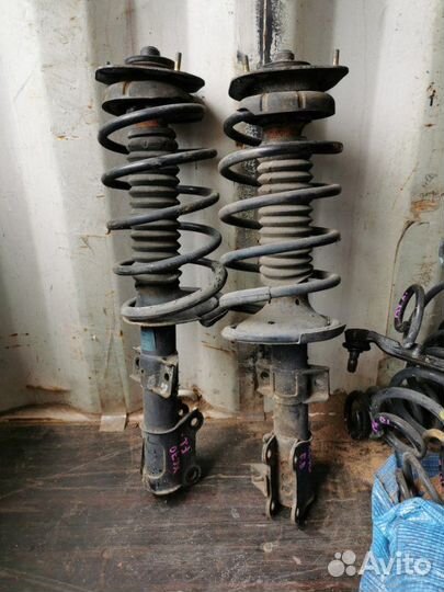 Стойка подвески передняя Volvo Xc70 B5254T 2004