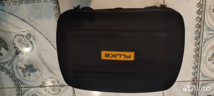 Fluke 1550C Мегаомметр-тестер