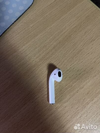 AirPods 2 наушник правый