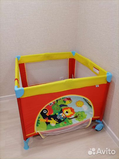 Манеж детский складной