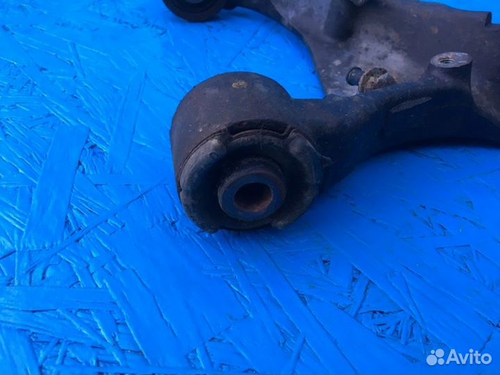 Рычаг подвески верхний передний Range Rover Sport