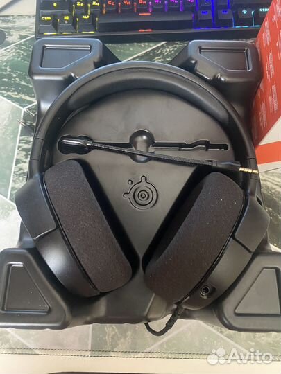 Наушинки Steelseries Arctis 1