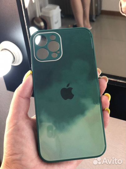 Чехол на iPhone