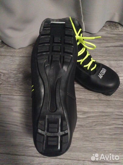 Лыжные ботинки level trek 42р (NNN)