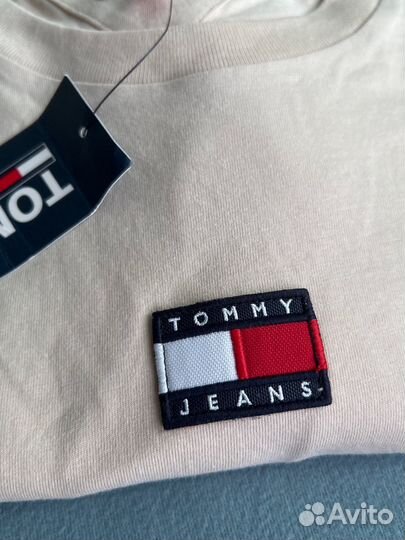 Tommy hilfiger лонгслив Л новый Оригинал