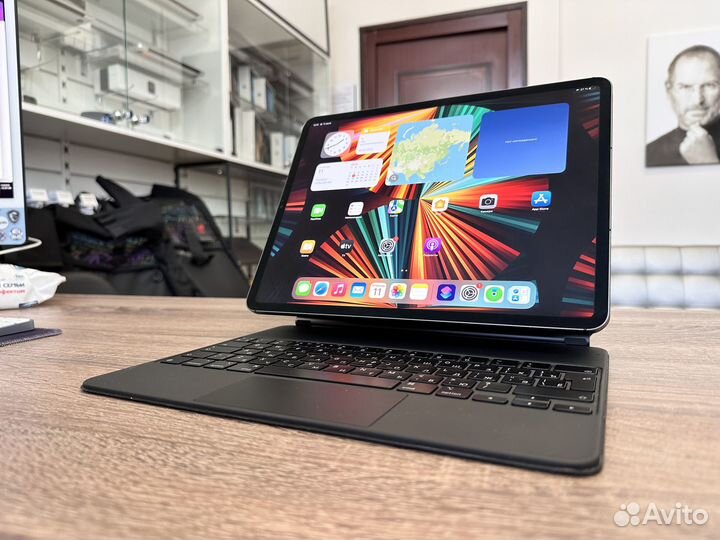 iPad Pro 12.9 M1 256Gb WiFi+Sim+Magic Keyboard